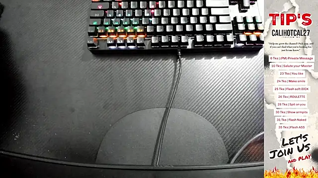 Snapshot of Calihotcaliente277 chatting on 11, 10, 2025 Calihotcaliente277 online show from 11, 10, 2025