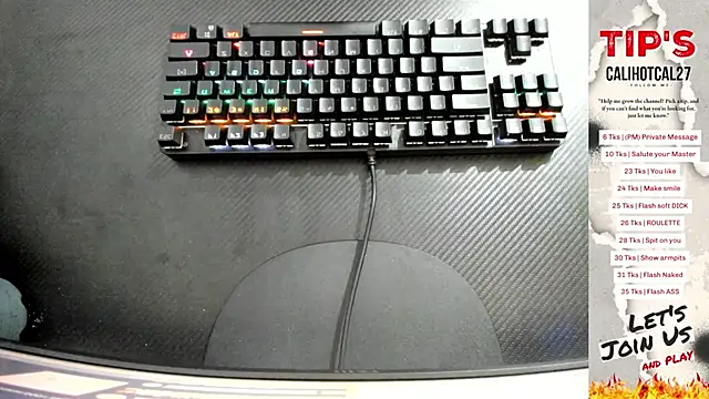 Snapshot of Calihotcaliente277 chatting on 13, 10, 2025 Calihotcaliente277 online show from 13, 10, 2025