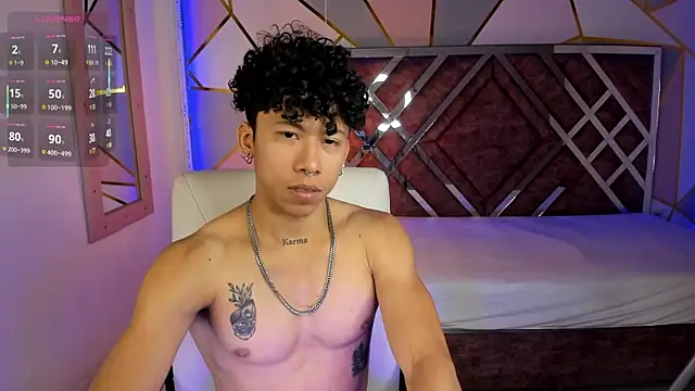 AkazaBoy  online show from 5, 2, 2025