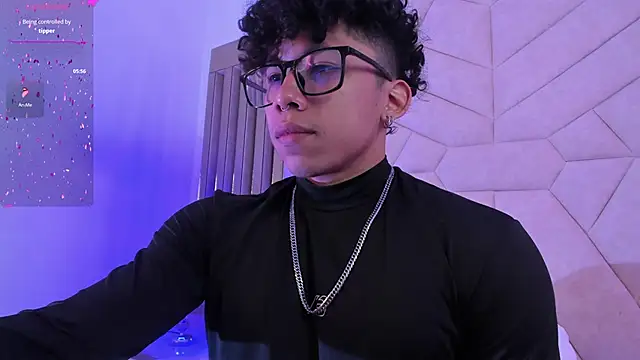 AkazaBoy  online show from 5, 11, 2025