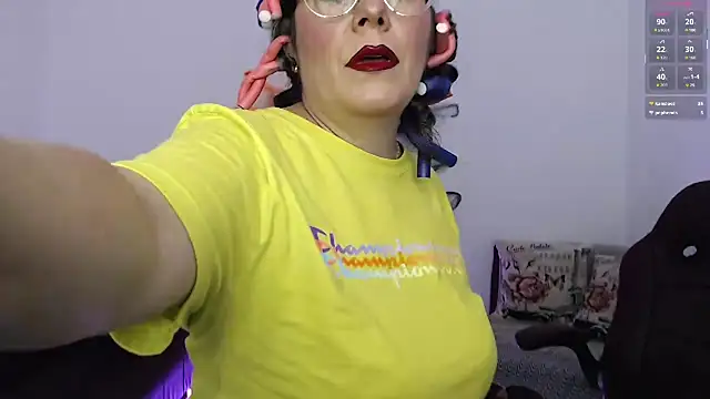 Serenay  online show from 31, 10, 2025