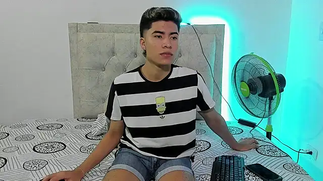 Snapshot of Mark_Lam05 chatting on 21, 1, 2025 Mark Lam05 online show from 21, 1, 2025