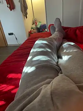 Snapshot of daubine46 chatting on 17, 3, 2026 daubine46 online show from 17, 3, 2026