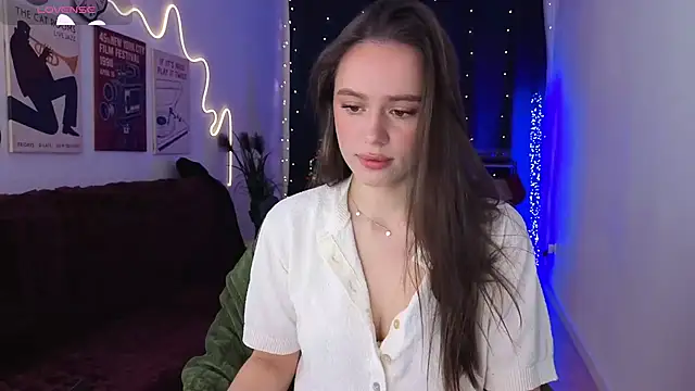 Emillias online show from 25, 11, 2025