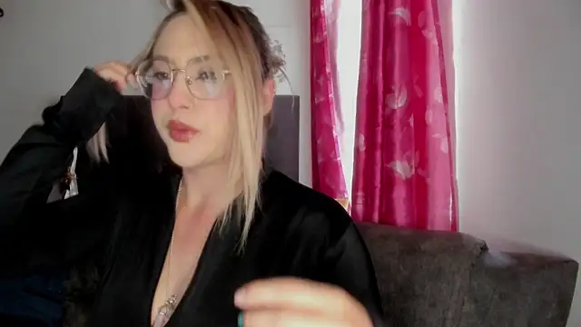 miss julietaa online show from 21, 10, 2025