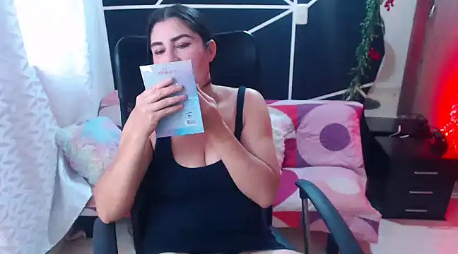 LUCY LI online show from 21, 3, 2025