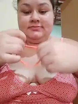 Kiara Anjo22 online show from 31, 12, 2024