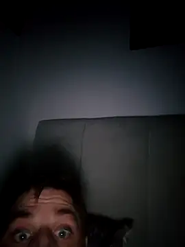 Snapshot of curiously-bi37 chatting on 6, 1, 2026 curiously-bi37 online show from 6, 1, 2026