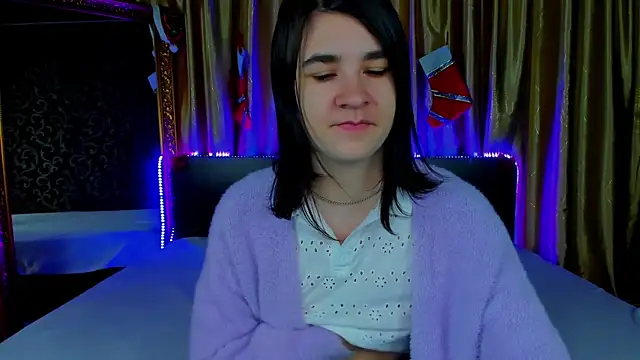  Polly Love  online show from 22, 12, 2025