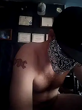 Snapshot of Daddysdirty30 chatting on 2, 12, 2024 Daddysdirty30 online show from 2, 12, 2024