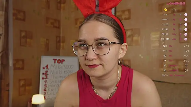 Snapshot of Miatiny chatting on 6, 2, 2025 Miatiny online show from 6, 2, 2025