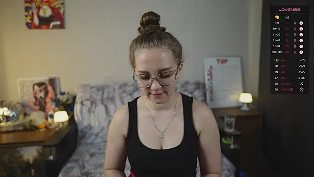 Snapshot of Miatiny chatting on 25, 9, 2025 Miatiny online show from 25, 9, 2025