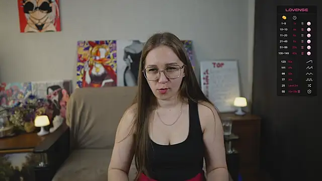 Snapshot of Miatiny chatting on 10, 11, 2025 Miatiny online show from 10, 11, 2025