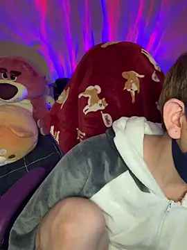 Snapshot of KEI_96 chatting on 17, 12, 2024 KEI 96 online show from 17, 12, 2024