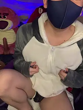 Snapshot of KEI_96 chatting on 21, 12, 2024 KEI 96 online show from 21, 12, 2024