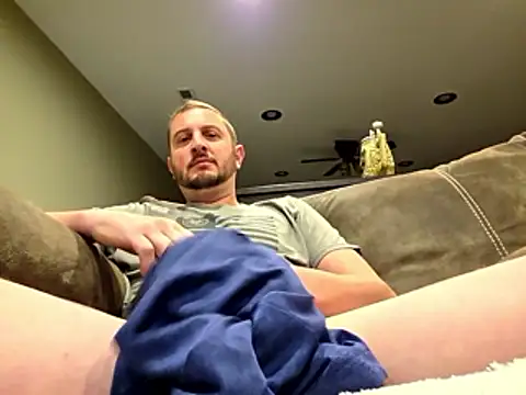 Snapshot of MrMechanic38 chatting on 12, 2, 2026 MrMechanic38 online show from 12, 2, 2026