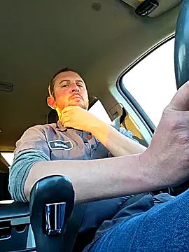 Snapshot of MrMechanic38 chatting on 27, 3, 2026 MrMechanic38 online show from 27, 3, 2026