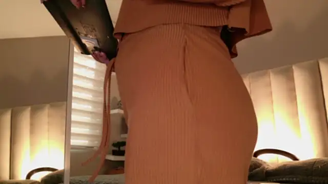 Megan mooree  online show from 15, 10, 2025