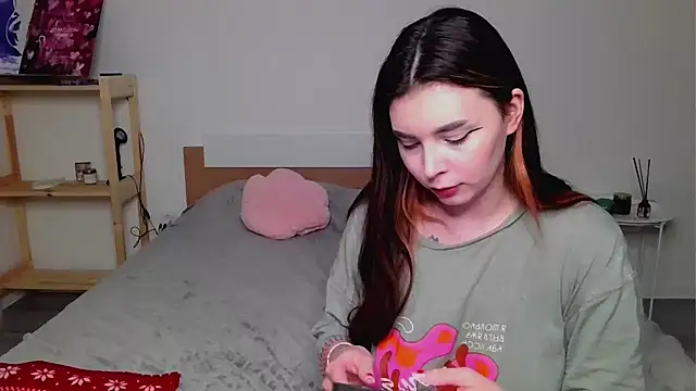 peaachybabe   online show from 13, 3, 2025