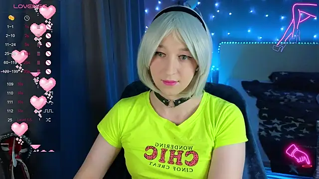 SexyTrixyLove online show from 6, 2, 2025