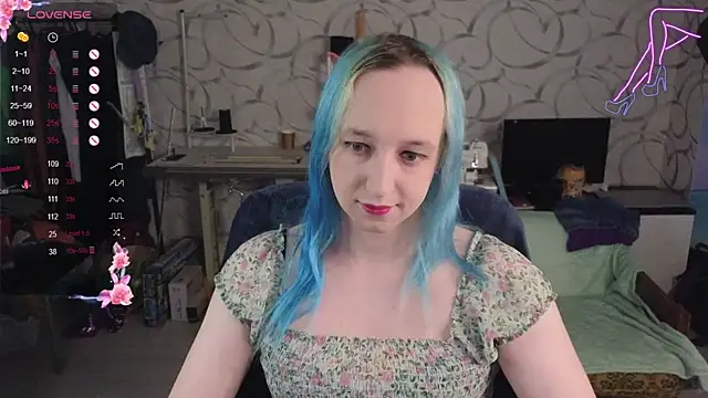 SexyTrixyLove online show from 24, 9, 2025