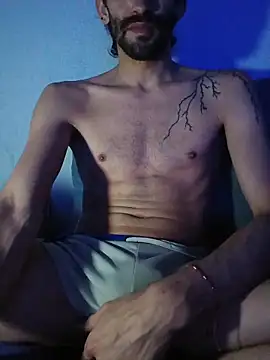 Snapshot of johngil0995 chatting on 3, 11, 2025 johngil0995 online show from 3, 11, 2025