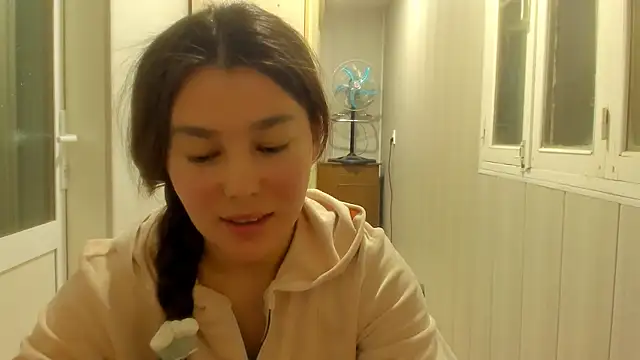 LunaXmii online show from 1, 11, 2025