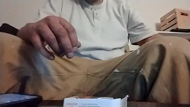 Snapshot of ShakeyJ87 chatting on 19, 2, 2026 ShakeyJ87 online show from 19, 2, 2026