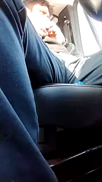 Snapshot of ShakeyJ87 chatting on 27, 2, 2026 ShakeyJ87 online show from 27, 2, 2026