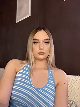 Snapshot of Alisa_Rise chatting on 22, 3, 2026 Alisa Rise online show from 22, 3, 2026