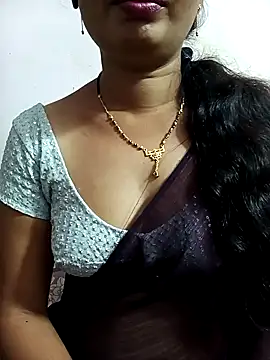 Snapshot of tina_rosy chatting on 7, 3, 2025 tina rosy online show from 7, 3, 2025