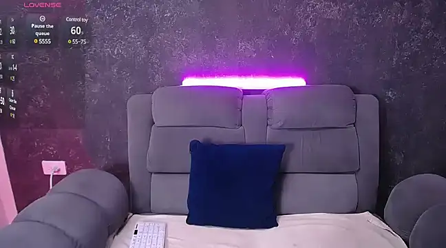 hannaa jhoonson online show from 12, 12, 2024