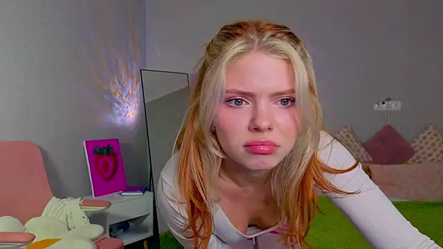 Red  Candy online show from 13, 11, 2025