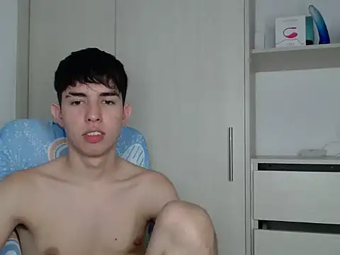 Snapshot of Andy_hot19 chatting on 26, 10, 2025 Andy hot19 online show from 26, 10, 2025