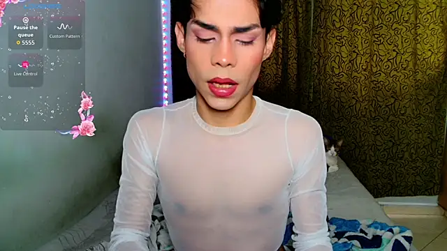 Snapshot of femboykeene chatting on 15, 10, 2025 femboykeene online show from 15, 10, 2025