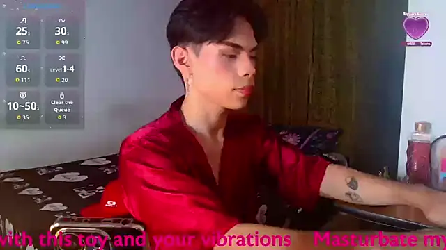 Snapshot of femboykeene chatting on 21, 11, 2025 femboykeene online show from 21, 11, 2025