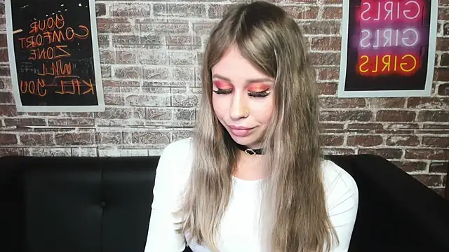 mila camilla online show from 27, 9, 2025