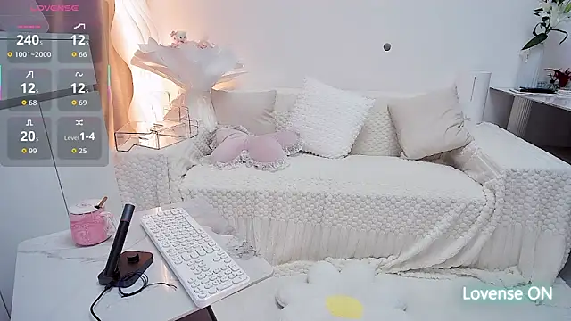 Feifei-cn online show from 10, 11, 2025