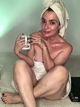 Snapshot of Liloo8923 chatting on 17, 2, 2026 Liloo8923 online show from 17, 2, 2026