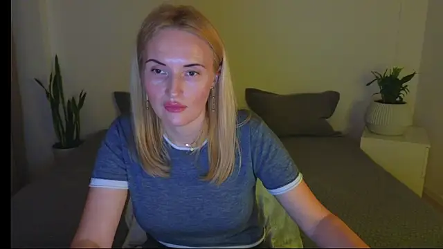Snapshot of AlisssaRose chatting on 15, 3, 2025 AlisssaRose online show from 15, 3, 2025