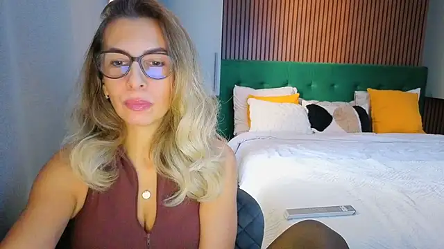 SukyGirl online show from 17, 10, 2025