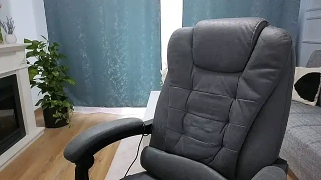 Snapshot of SukyGirl chatting on 12, 3, 2026 SukyGirl online show from 12, 3, 2026