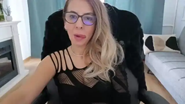 Snapshot of SukyGirl chatting on 18, 3, 2026 SukyGirl online show from 18, 3, 2026