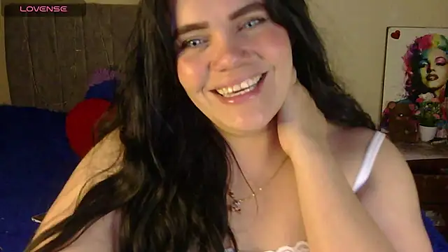 Snapshot of blue_angel33 chatting on 9, 10, 2025 blue angel33 online show from 9, 10, 2025