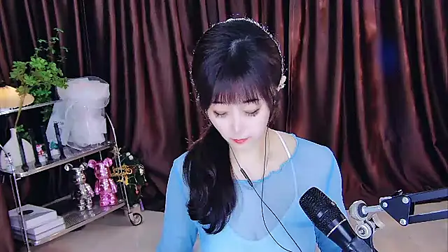 xiaoya666--baby online show from 18, 2, 2025