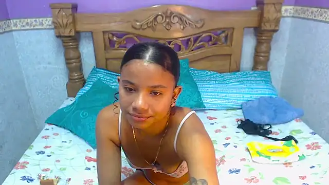 Snapshot of Angelica_Blue chatting on 29, 11, 2025 Angelica Blue online show from 29, 11, 2025