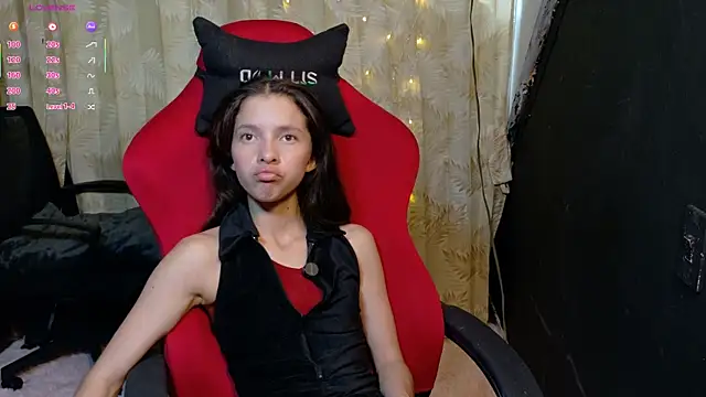 Snapshot of sweetdam12 chatting on 13, 12, 2025 sweetdam12 online show from 13, 12, 2025