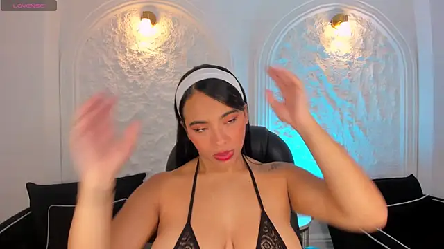 CarlaSmithX online show from 28, 10, 2025