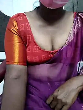 Snapshot of Indiandolly23 chatting on 18, 3, 2025 Indiandolly23 online show from 18, 3, 2025