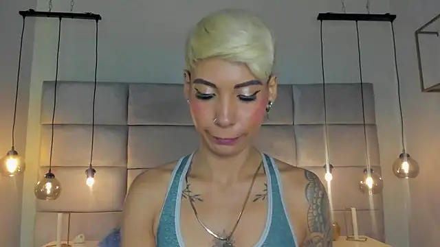 MiaMorgan  online show from 3, 1, 2025